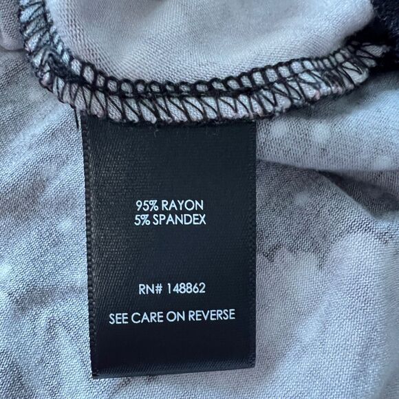 Torrid Dress Size 0/0X Mini Jersey Wrap Floral Rose Polka Dot Black White Pink - Picture 8 of 10